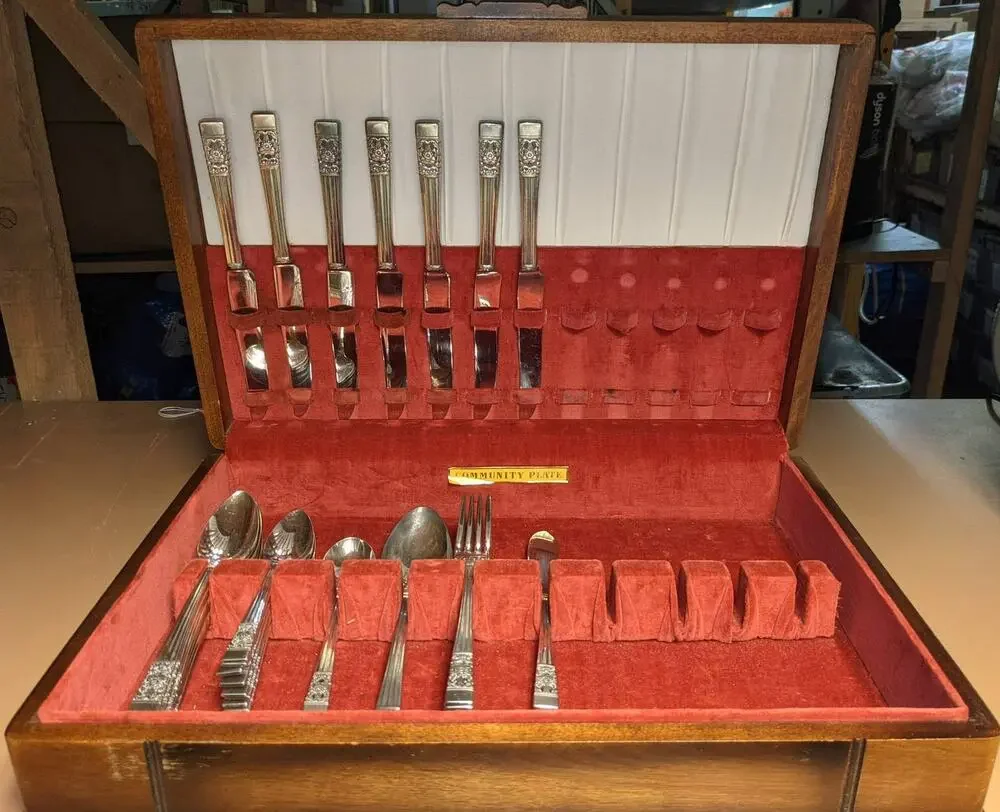 Community Vintage Incomplete Coronation Flatware Set Red Protective Lined Box